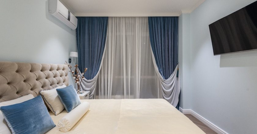 Как выбрать идеальные занавески для спальни