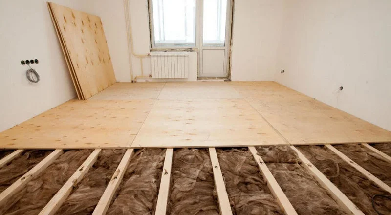 Как выровнять деревянный пол под ламинат: пошаговая инструкция